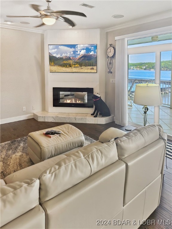 Osage Beach, Missouri 65065, United States, 3 Bedrooms Bedrooms, ,3 BathroomsBathrooms,Residential,Contingent,47039