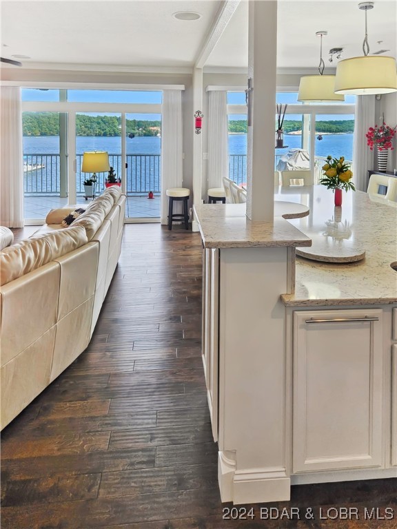 Osage Beach, Missouri 65065, United States, 3 Bedrooms Bedrooms, ,3 BathroomsBathrooms,Residential,Contingent,47039