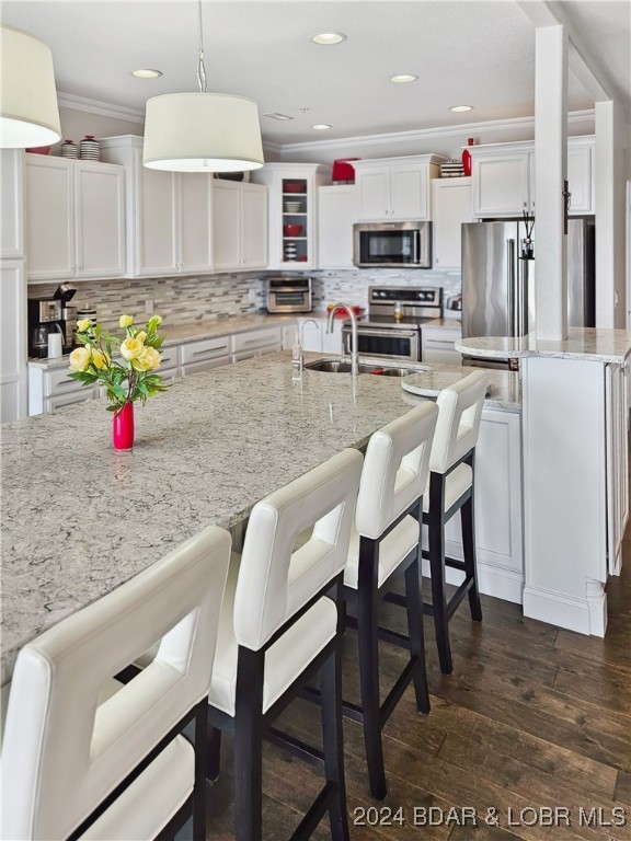 Osage Beach, Missouri 65065, United States, 3 Bedrooms Bedrooms, ,3 BathroomsBathrooms,Residential,Contingent,47039