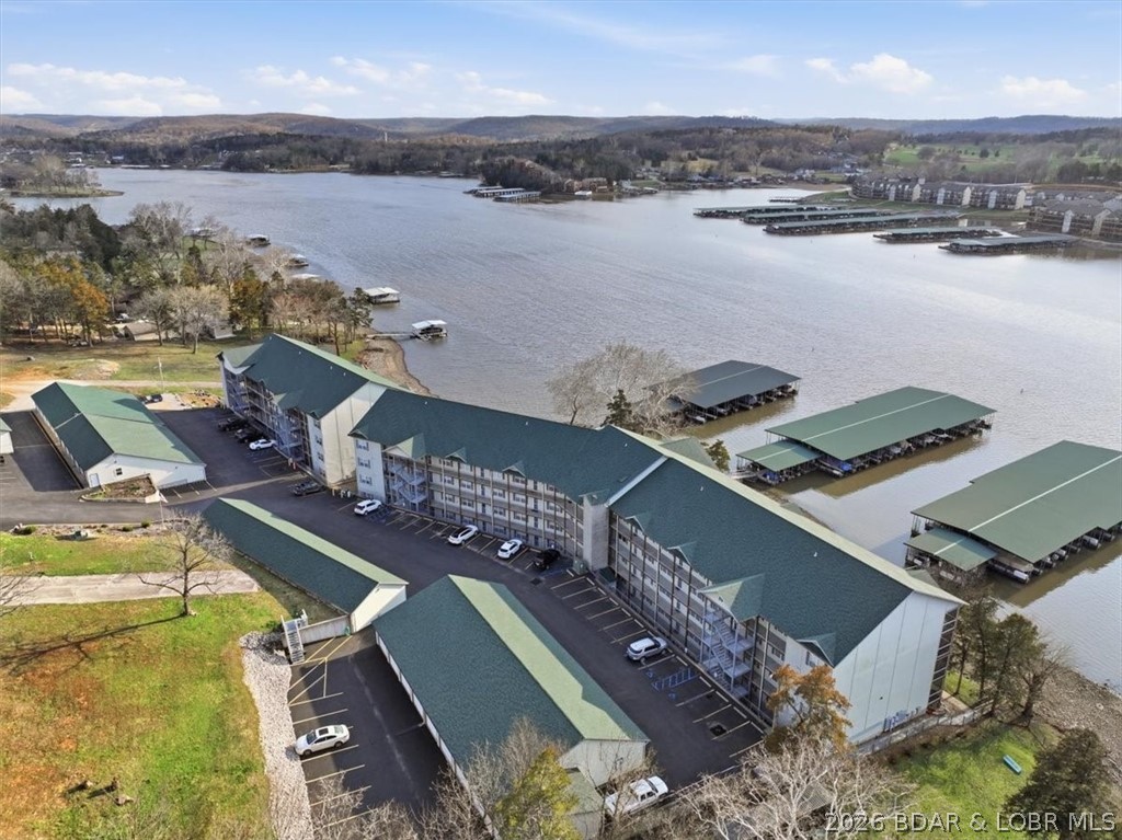 Cedar Green Luxury Condominium - Residential