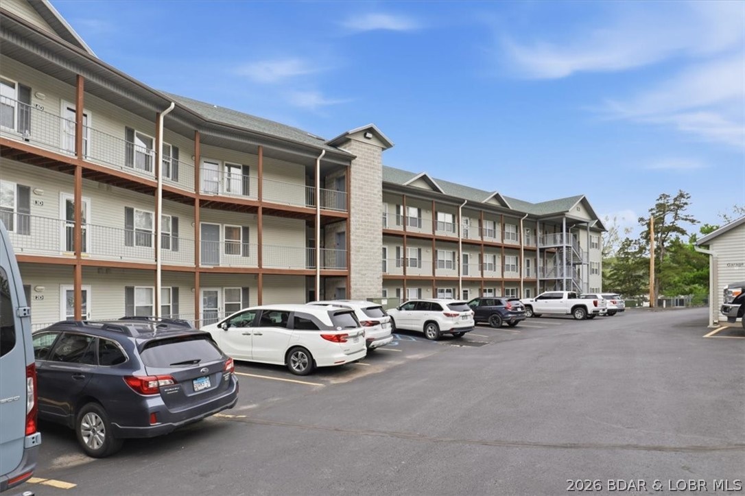 Cedar Green Luxury Condominium - Residential