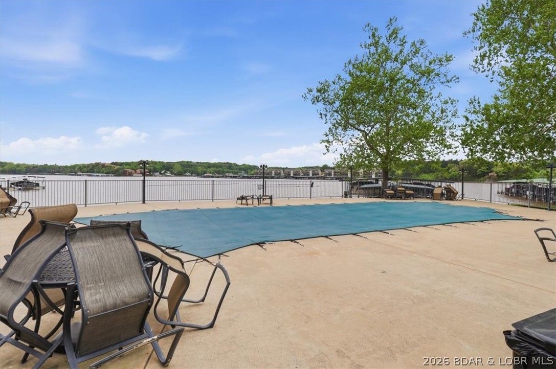 Cedar Green Luxury Condominium - Residential