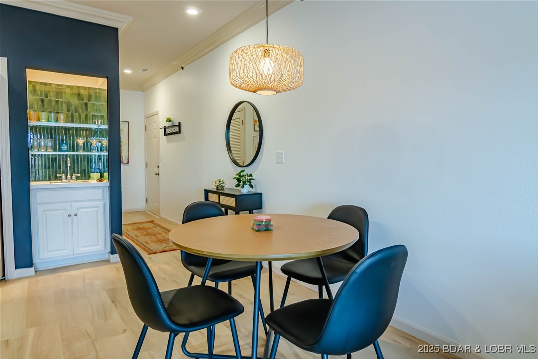 Sunrise Beach, Missouri 65079, United States, 3 Bedrooms Bedrooms, ,2 BathroomsBathrooms,Residential,Active,12626