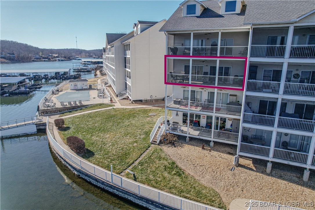 Sunrise Beach, Missouri 65079, United States, 3 Bedrooms Bedrooms, ,2 BathroomsBathrooms,Residential,Active,12626