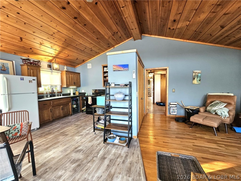 Play-mor Beach - Residential