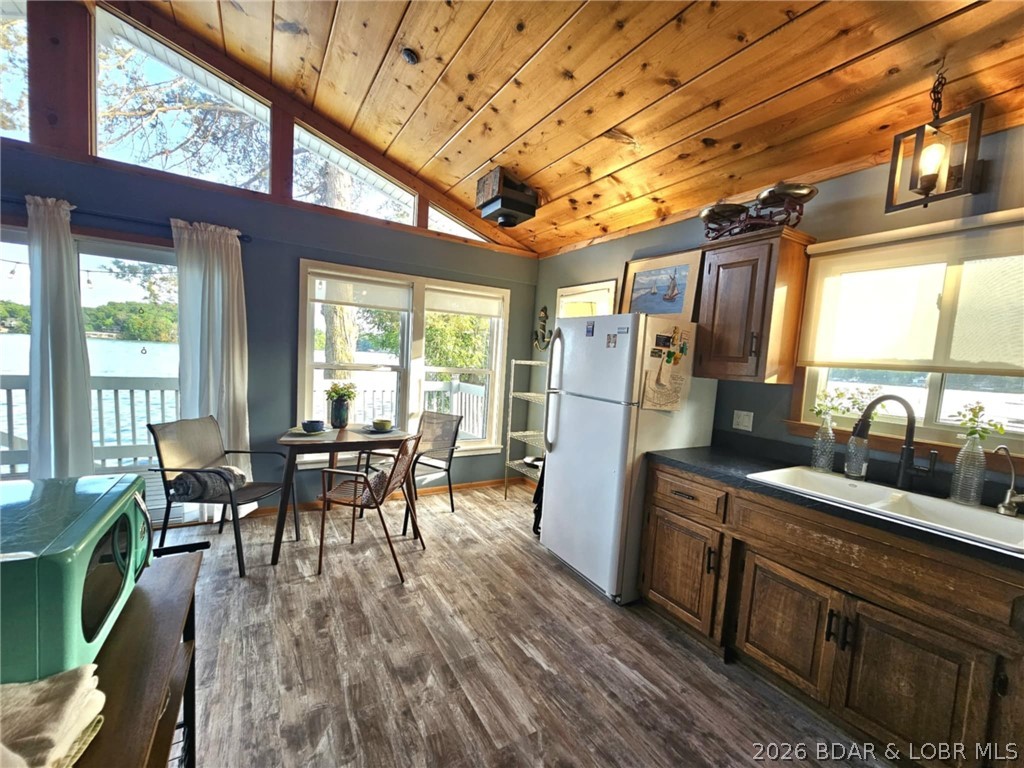 Play-mor Beach - Residential