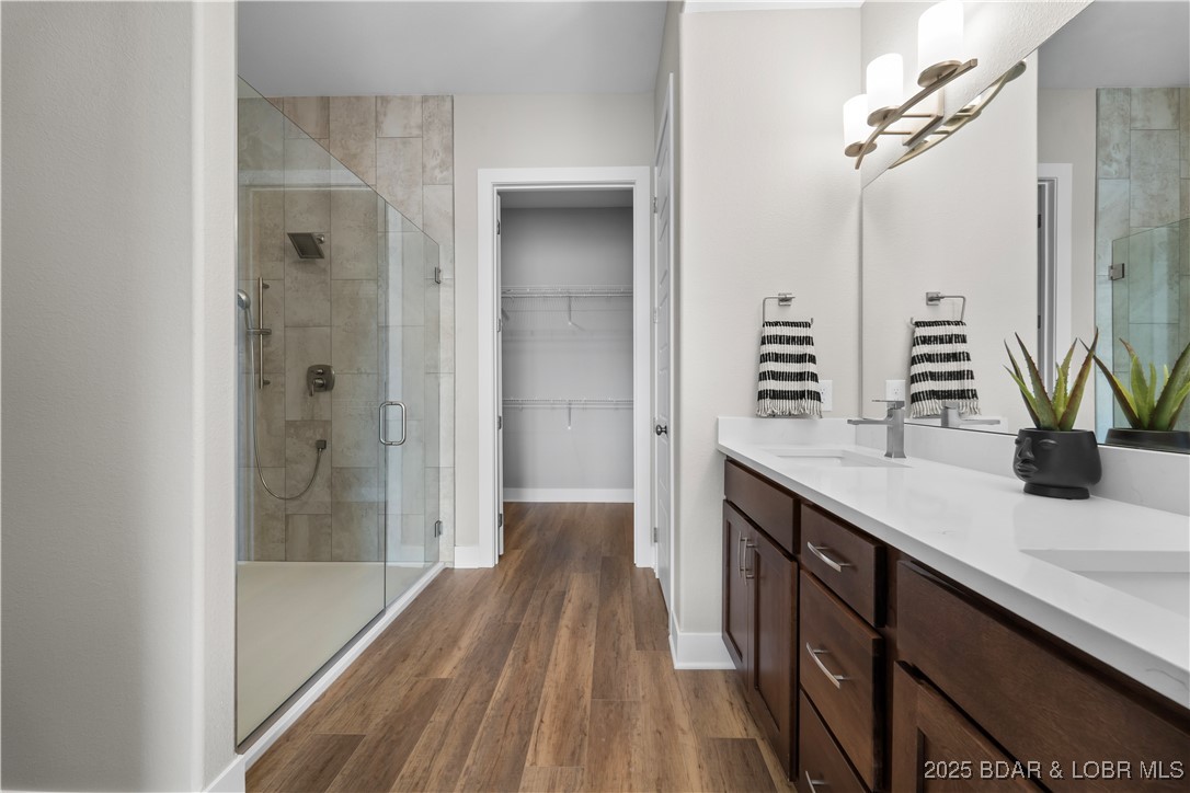 Osage Beach, Missouri 65065, United States, 4 Bedrooms Bedrooms, ,4 BathroomsBathrooms,Residential,Active,194796