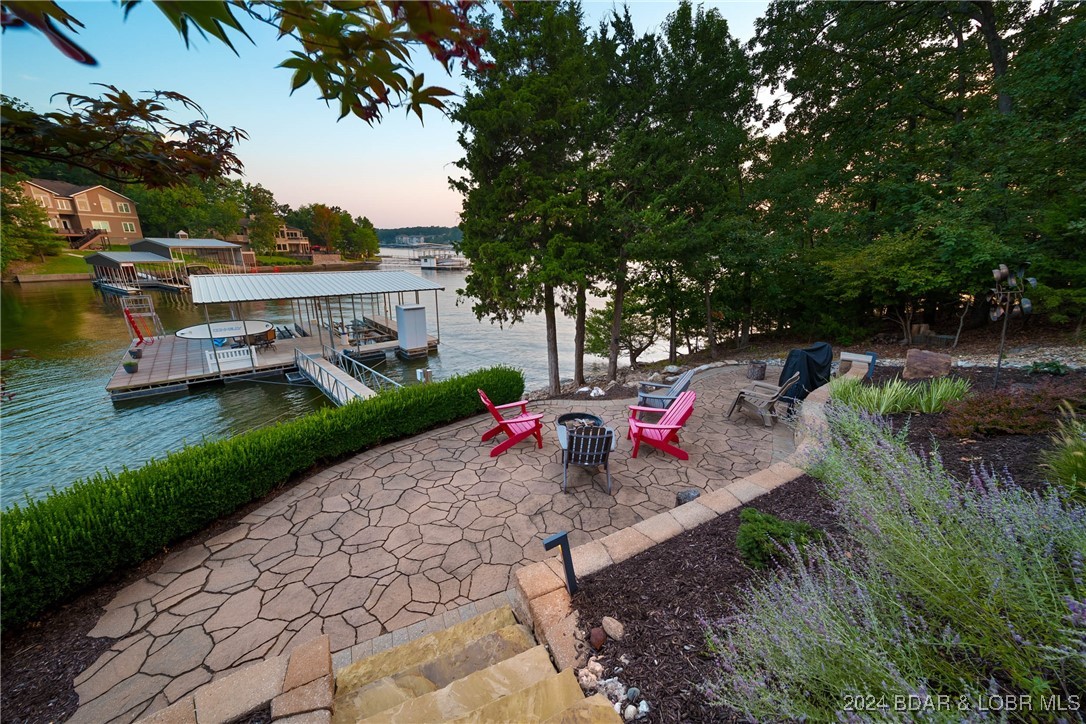 Porto Cima, Missouri 65079, United States, 4 Bedrooms Bedrooms, ,5 BathroomsBathrooms,Residential,Contingent,45852