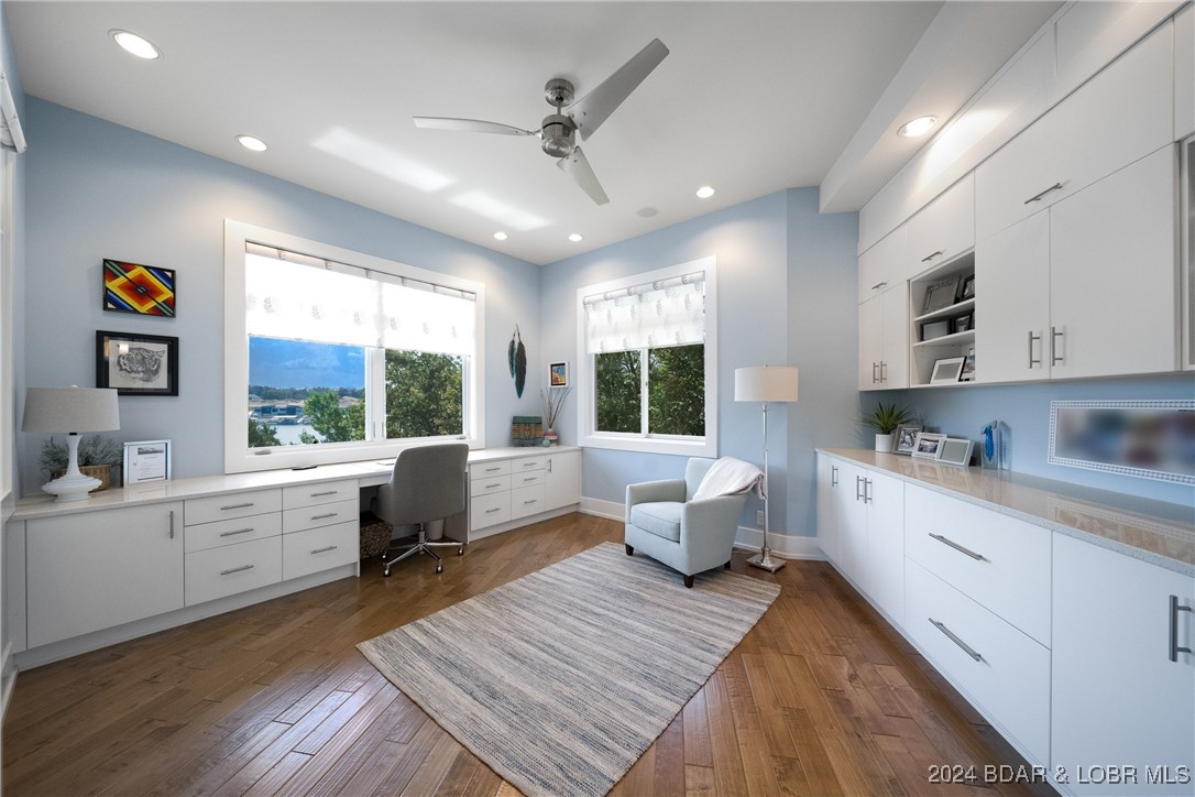 Porto Cima, Missouri 65079, United States, 4 Bedrooms Bedrooms, ,5 BathroomsBathrooms,Residential,Contingent,45852