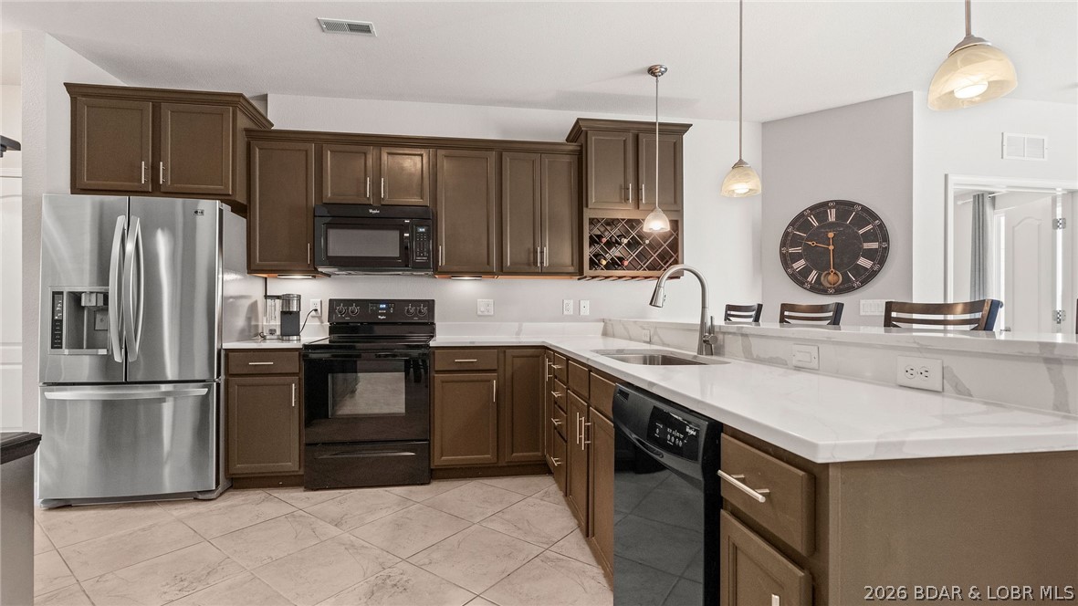 Sunset Palms Condominium - Residential