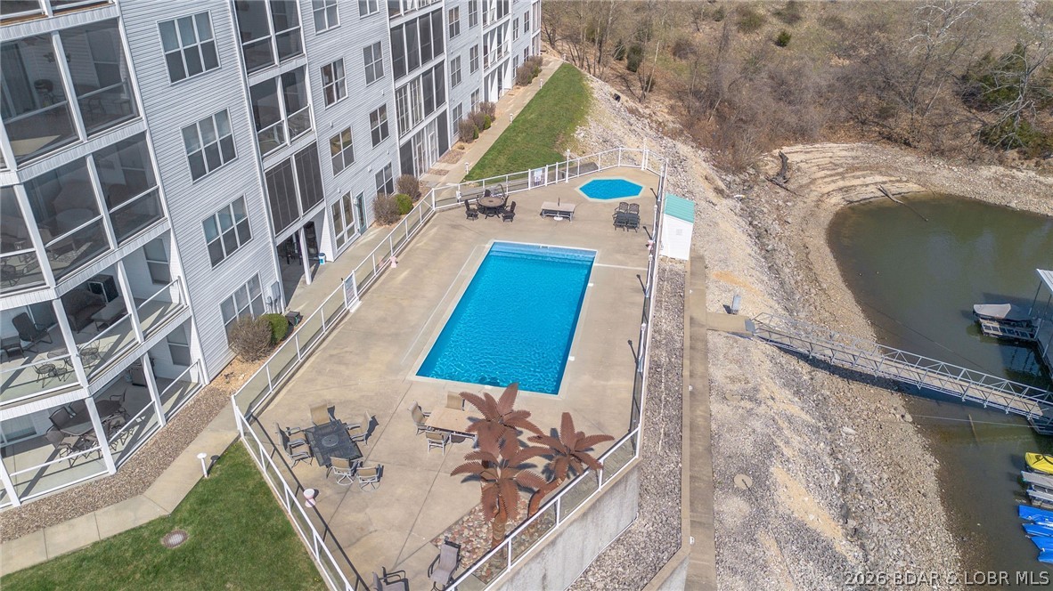 Sunset Palms Condominium - Residential