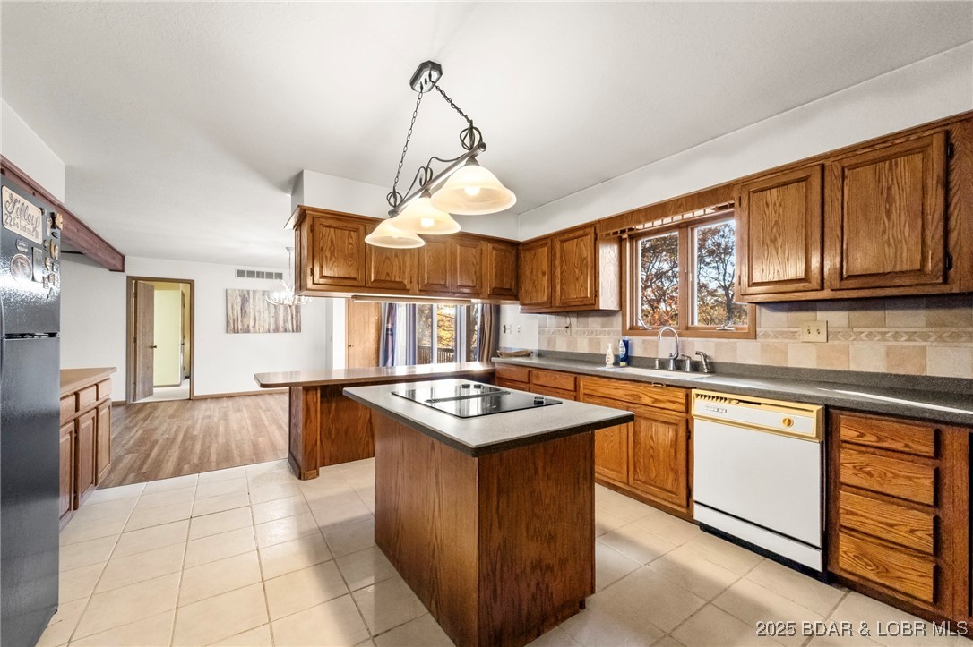 Kays Point #8 - Residential