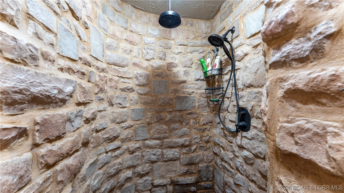 Woodland Cove - Residential