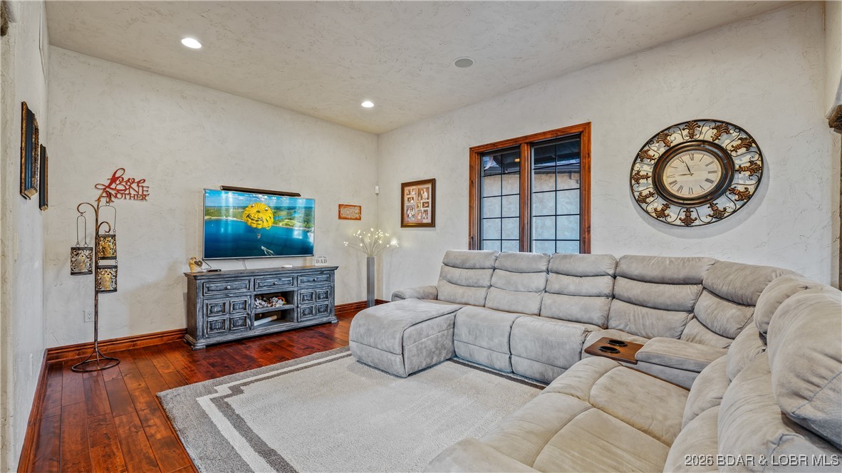 Woodland Cove - Residential