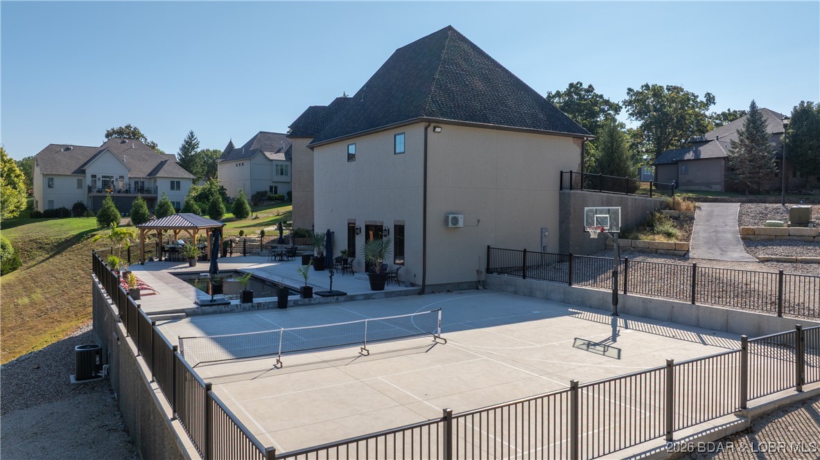 Woodland Cove - Residential