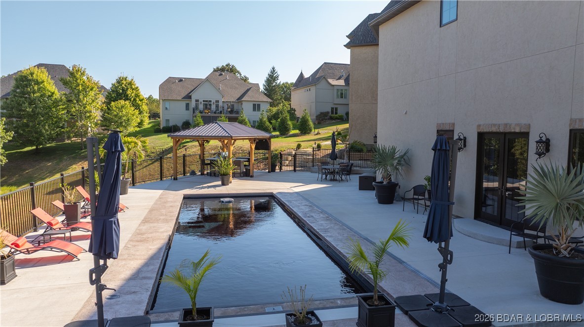 Woodland Cove - Residential