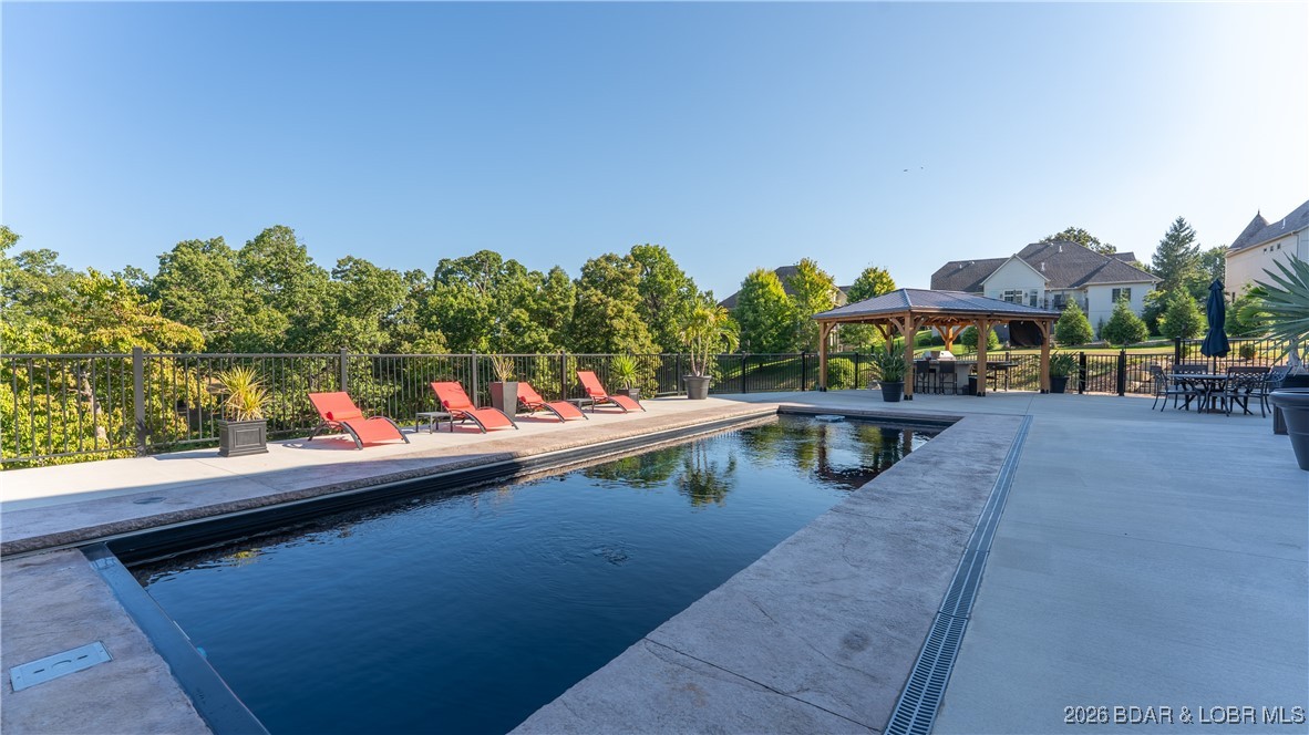 Woodland Cove - Residential