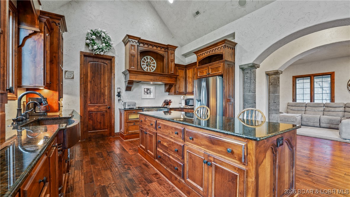 Woodland Cove - Residential