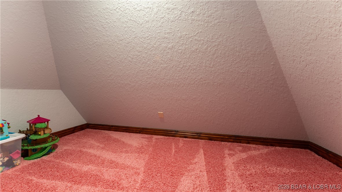 Woodland Cove - Residential