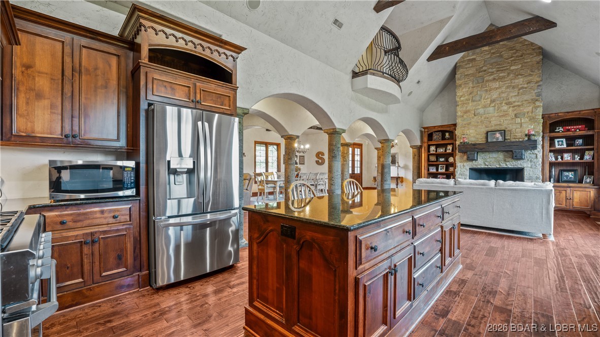 Woodland Cove - Residential