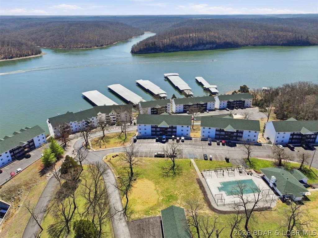 Park Place On The Lake - Residential