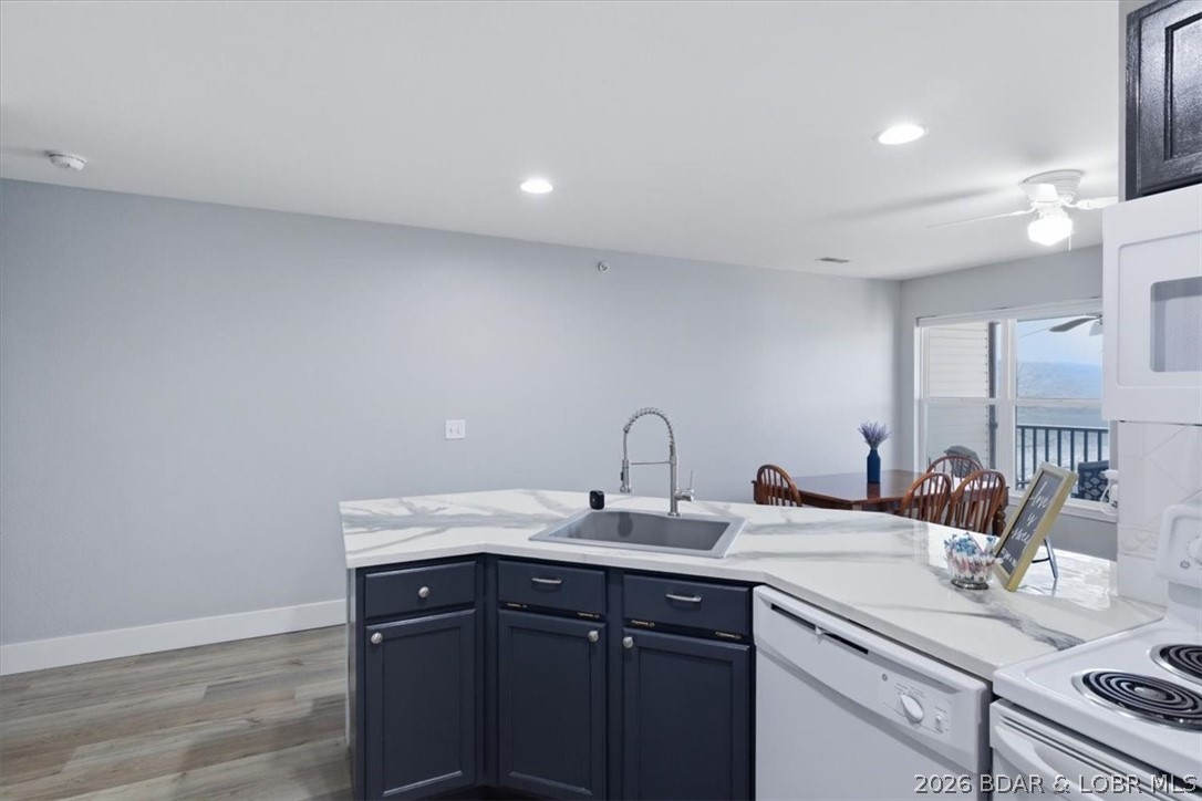 Park Place On The Lake - Residential