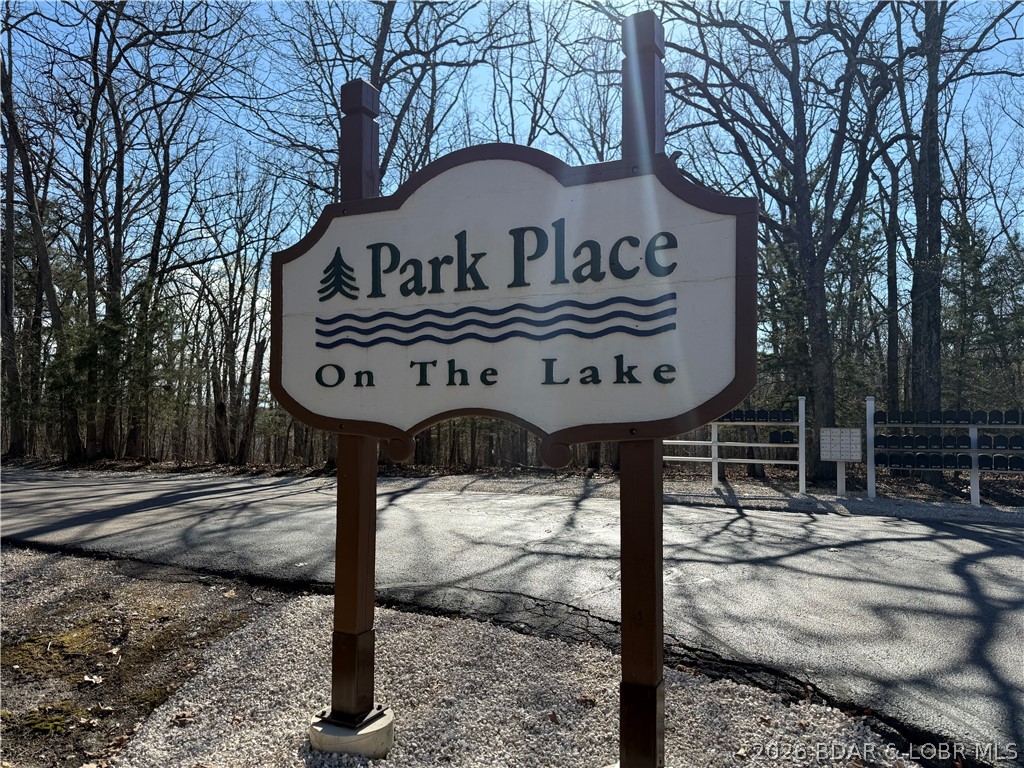 Park Place On The Lake - Residential