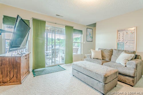 Lake Ozark, Missouri 65049, United States, 4 Bedrooms Bedrooms, ,3 BathroomsBathrooms,Residential,Contingent,50855