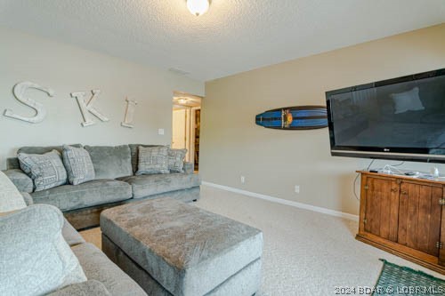 Lake Ozark, Missouri 65049, United States, 4 Bedrooms Bedrooms, ,3 BathroomsBathrooms,Residential,Contingent,50855