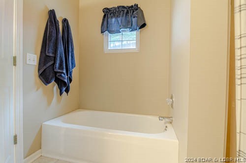 Lake Ozark, Missouri 65049, United States, 4 Bedrooms Bedrooms, ,3 BathroomsBathrooms,Residential,Contingent,50855