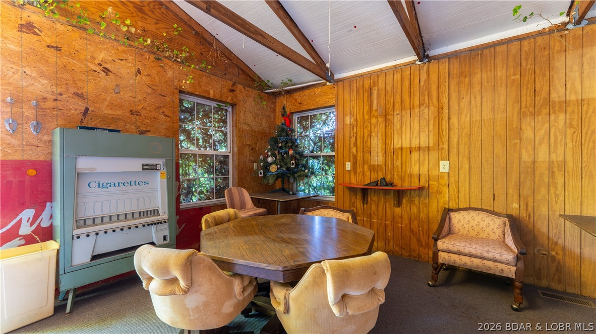 Si Acres - Residential