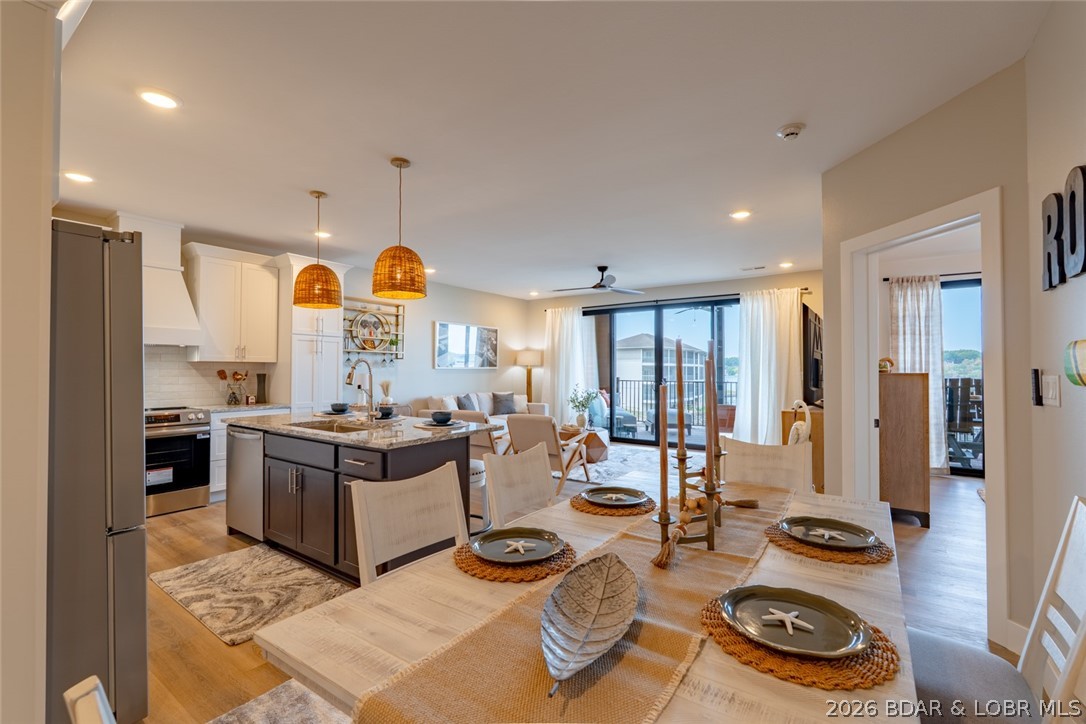 Robins at the Waters Edge Condominium - Residential