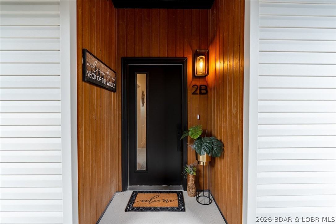 Robins at the Waters Edge Condominium - Residential