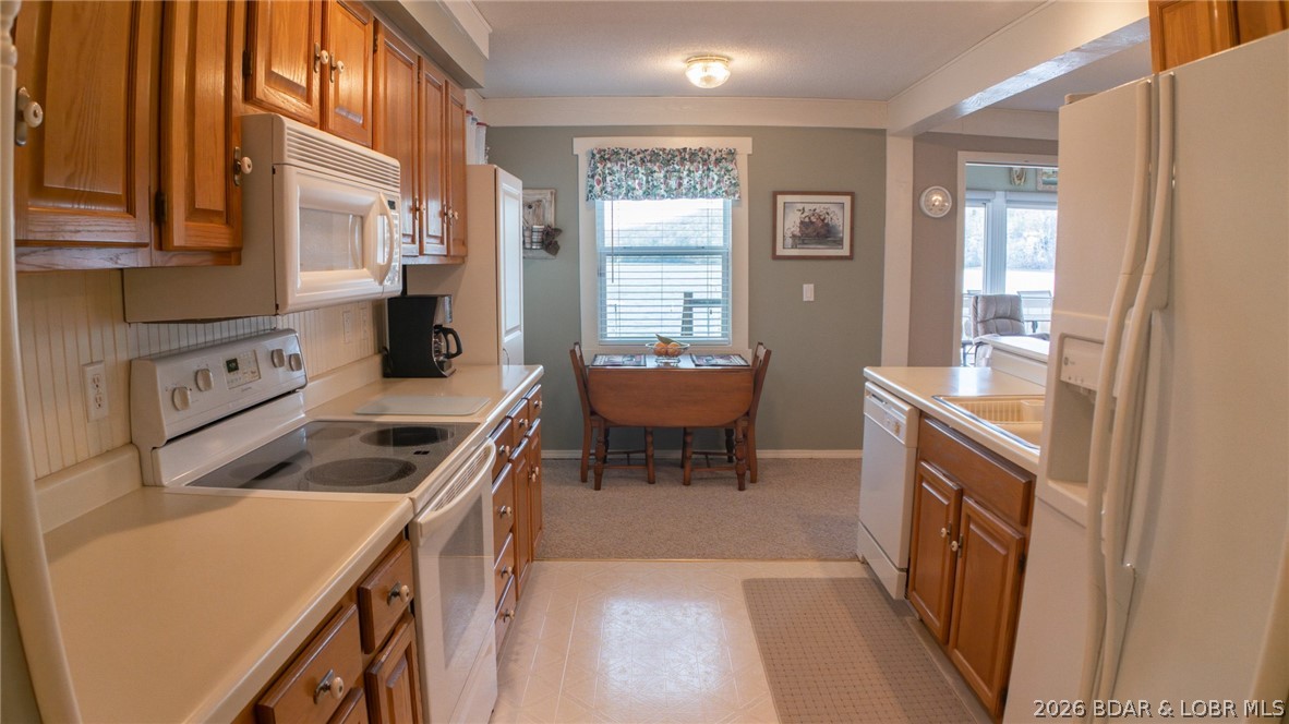 Golden Goose - Residential