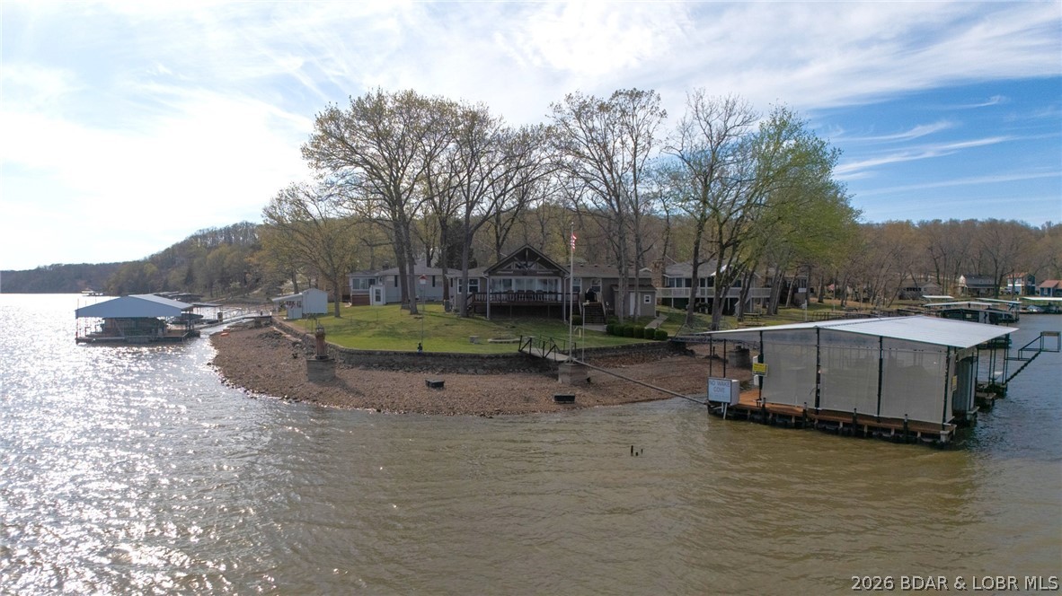 Golden Goose - Residential