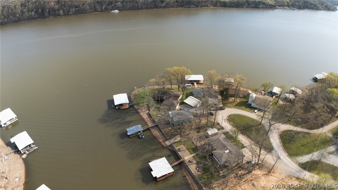 Golden Goose - Residential