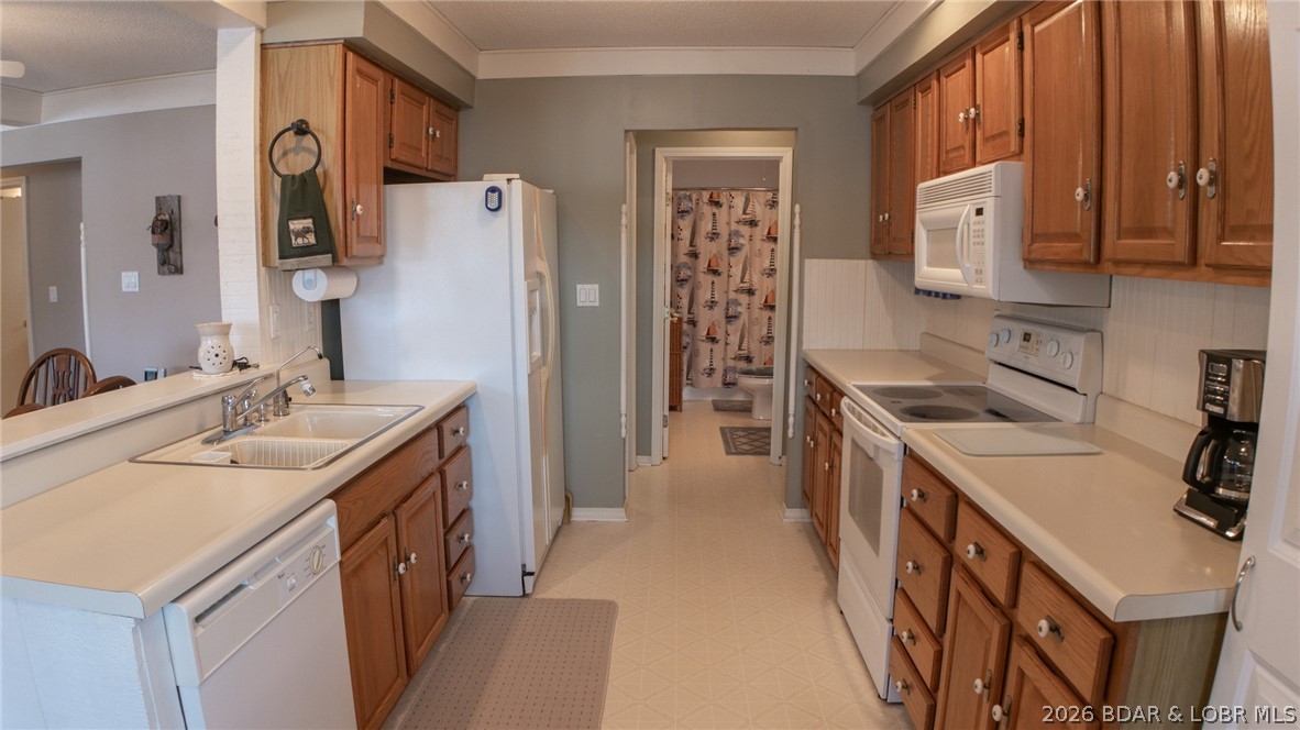 Golden Goose - Residential