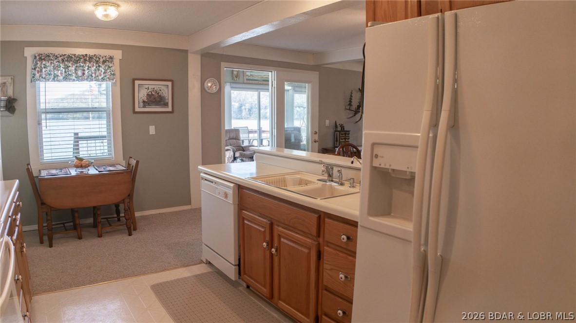 Golden Goose - Residential