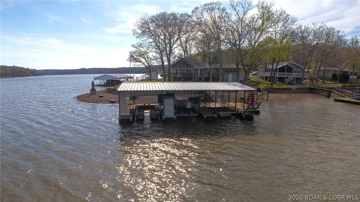 Golden Goose - Residential