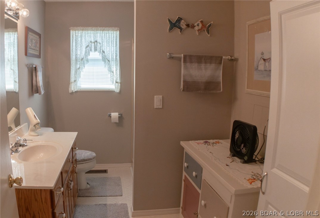 Golden Goose - Residential