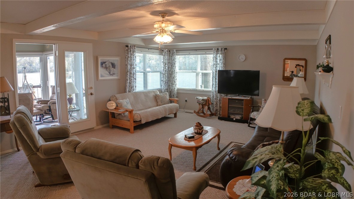 Golden Goose - Residential