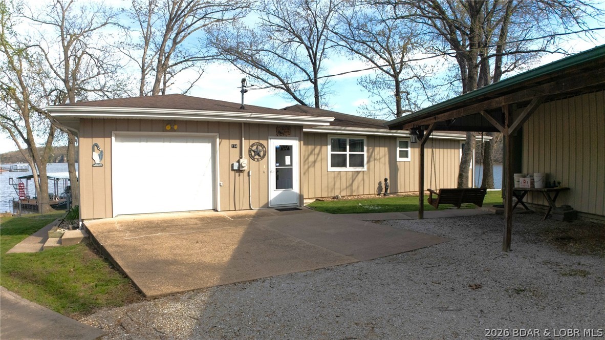 Golden Goose - Residential