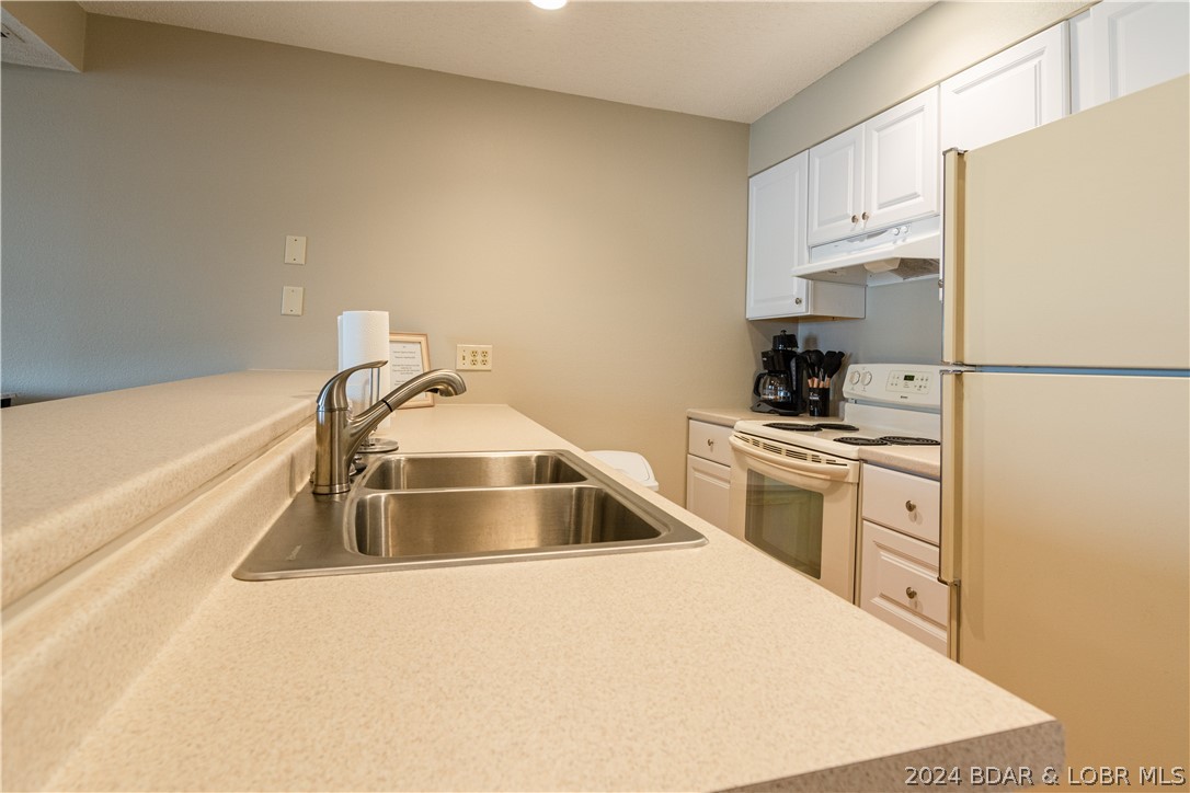 Lake Ozark, Missouri 65049, United States, 1 Bedroom Bedrooms, ,1 BathroomBathrooms,Residential,Contingent,57348