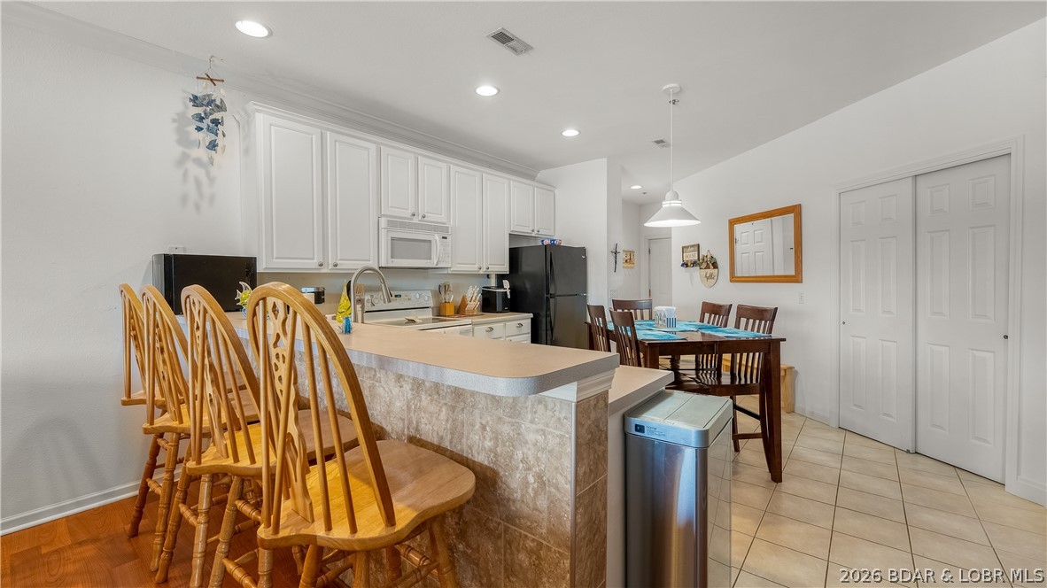 Cedar Glen Condominium - Residential
