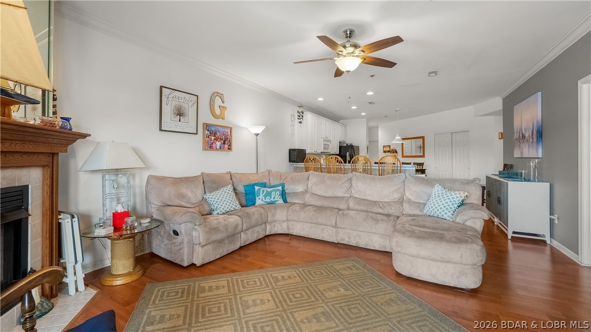 Cedar Glen Condominium - Residential
