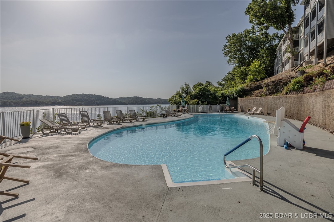 Windsor Bay Condominium - Residential