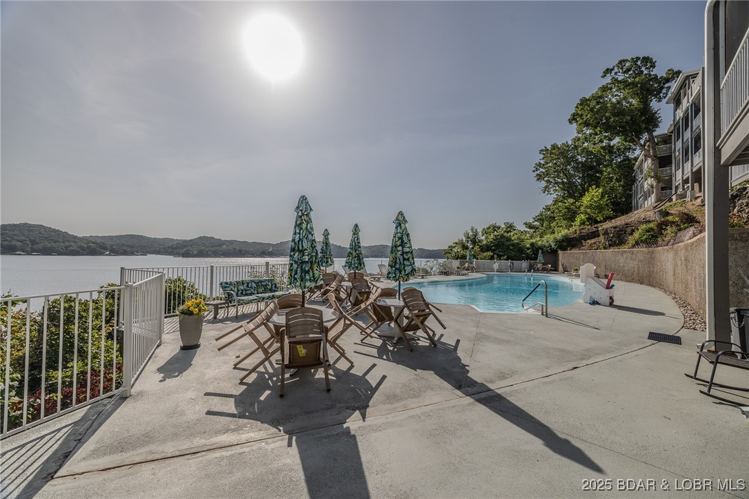 Windsor Bay Condominium - Residential