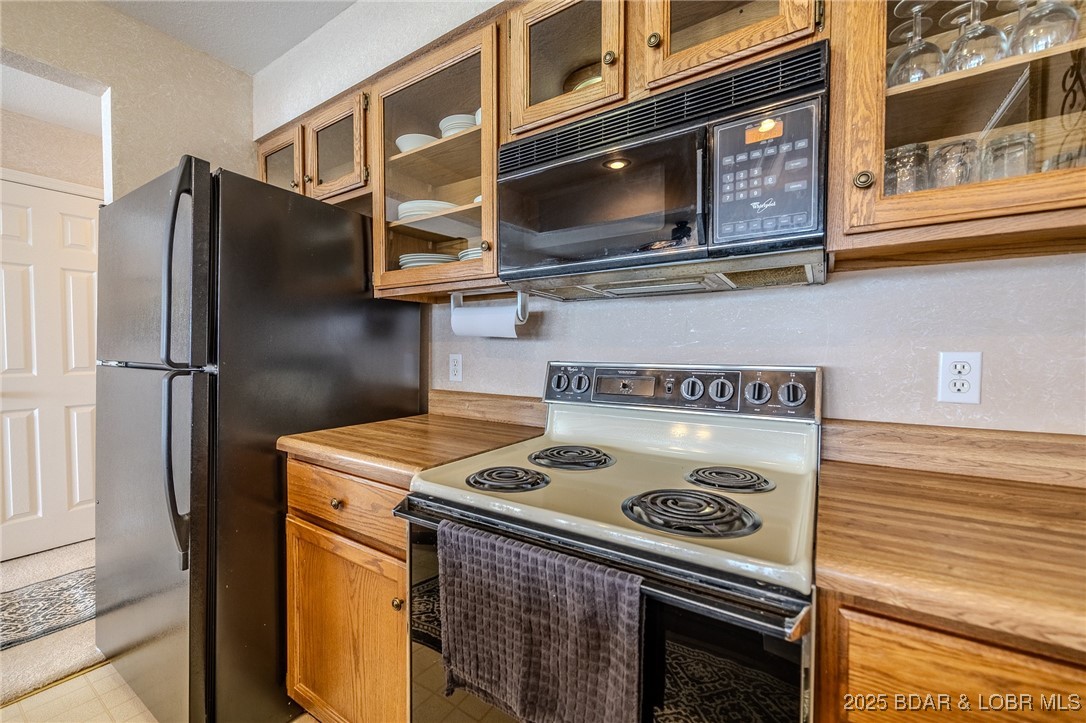 Windsor Bay Condominium - Residential