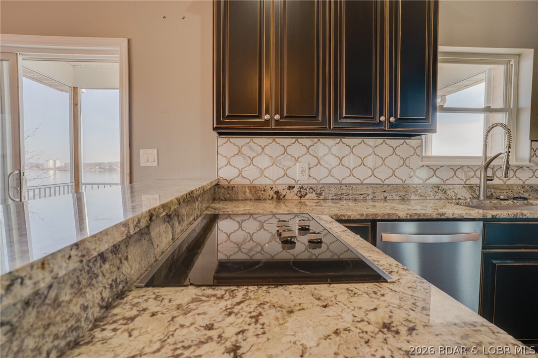 Palisades Point #5 - Residential