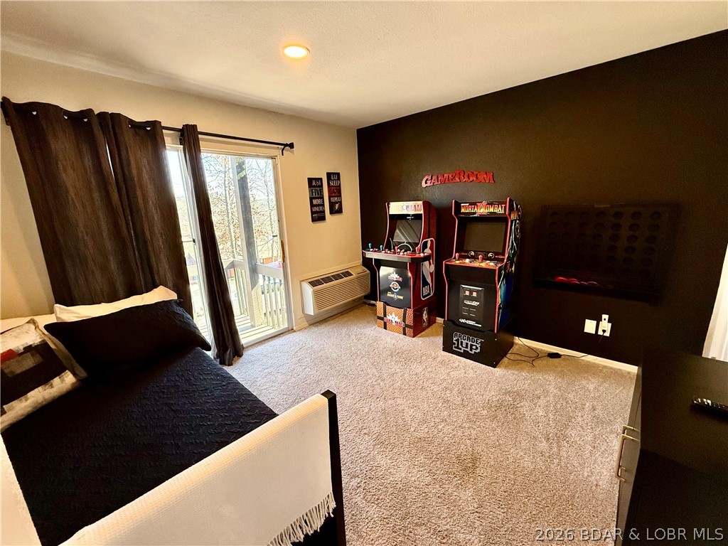 Tan-Tar-A Estates - Residential